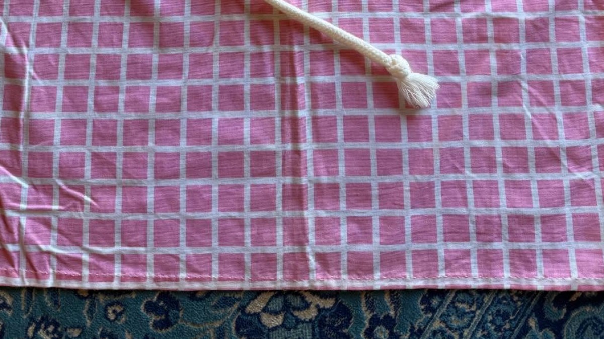 実家で「要らないエプロン無い？」と聞いたら……　母が出してきた“驚きの品”に反響「これは捨てられないって!!」「お母様さすが」（1/2） | ライフスタイル ねとらぼ