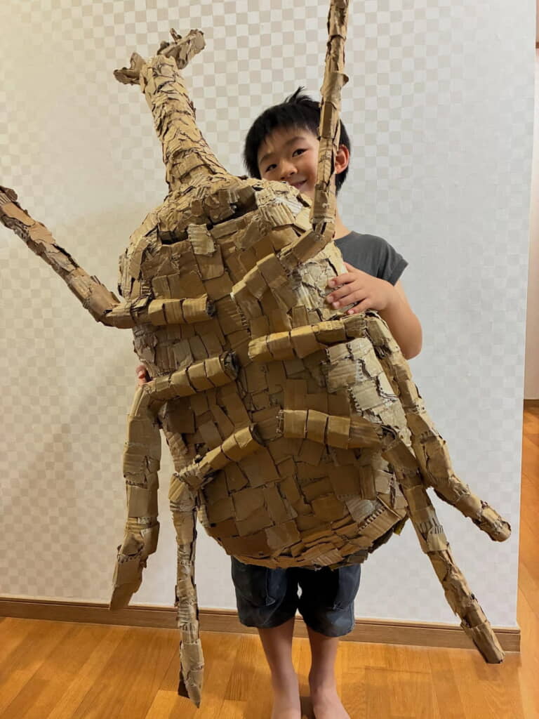 裏面もリアルです