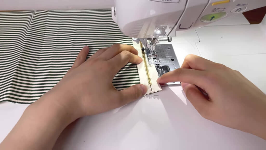 ジーンズリメイクのバッグを作る・内ポケット