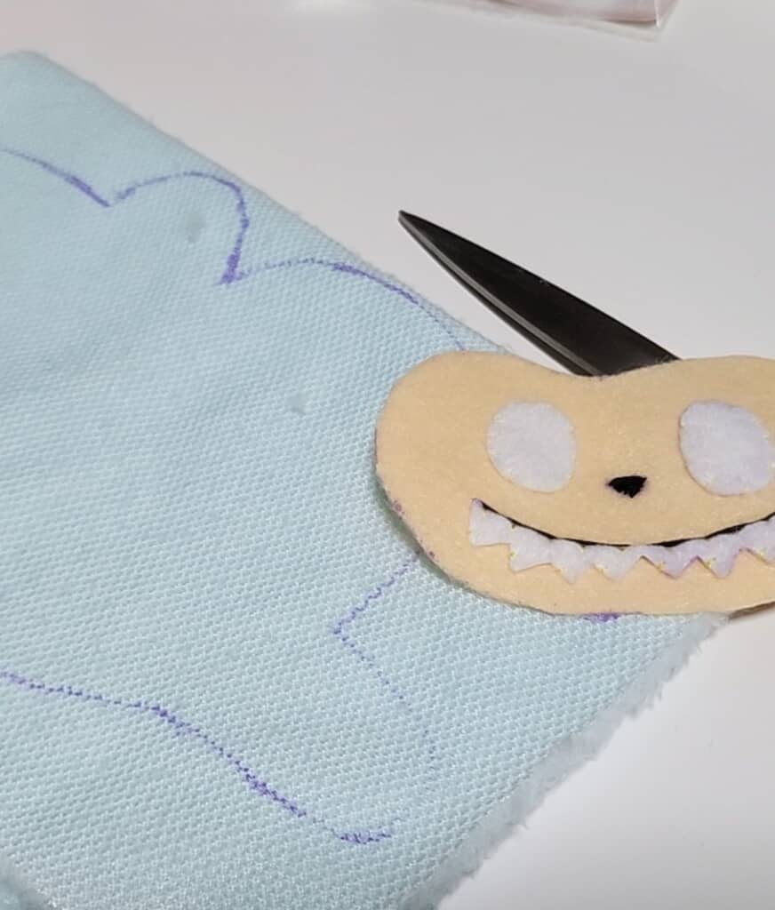 ママが夜なべして作ったのは……？