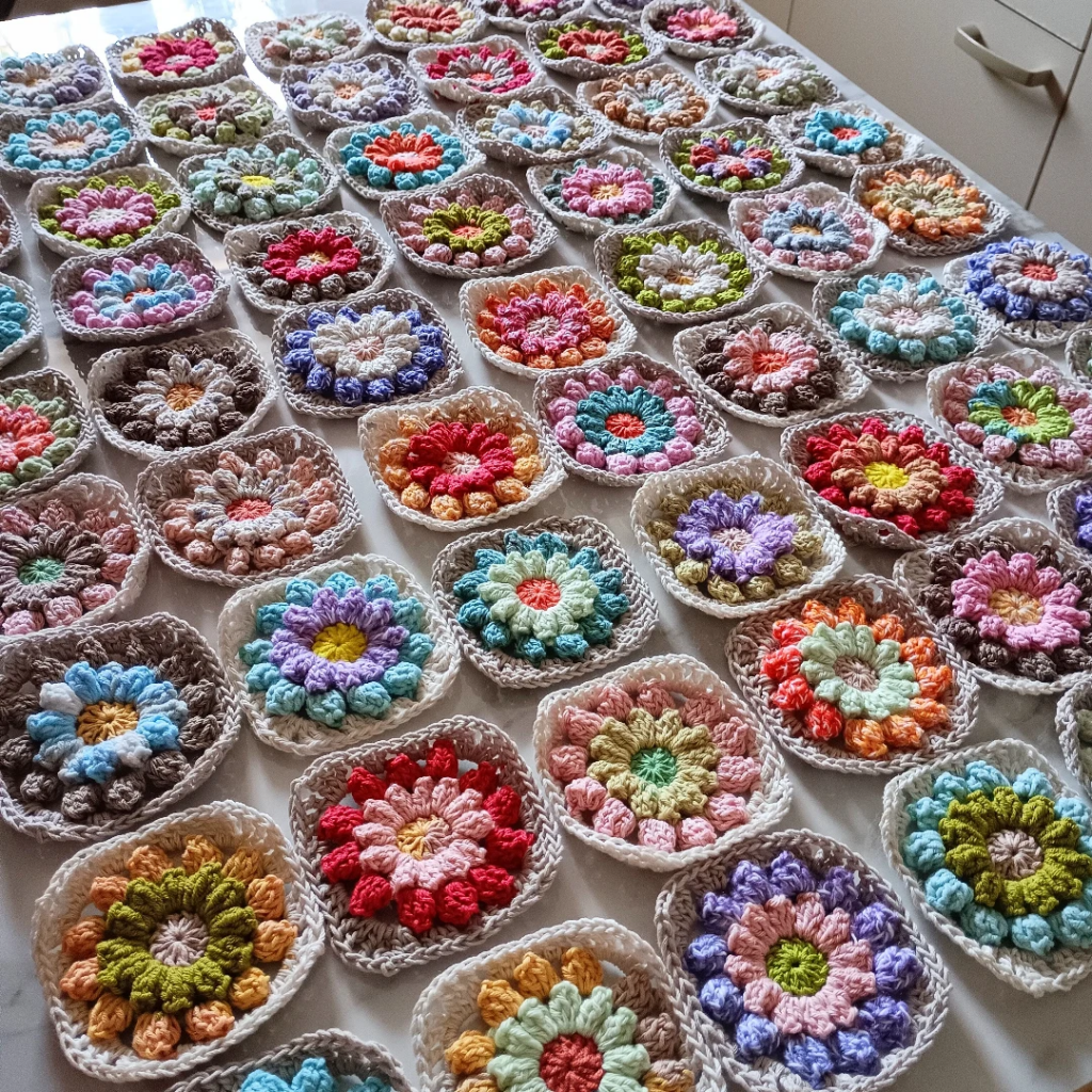 63個のグラニースクエア
