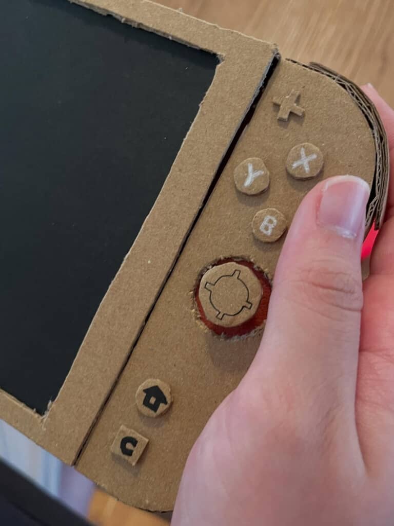 立体的に作られたボタン