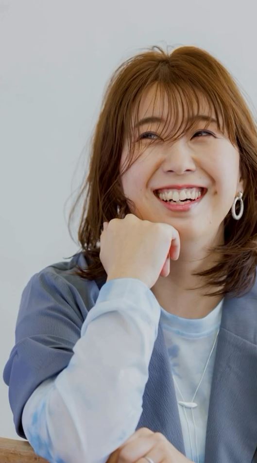 透明感あふれるメイクがすてき