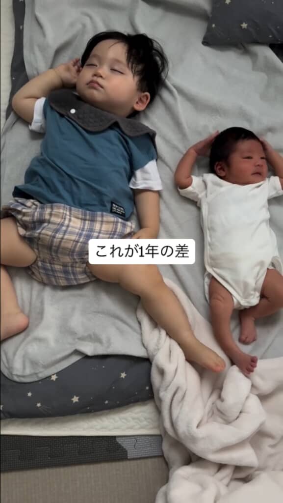 赤ちゃんと1歳のお兄ちゃん比較してみた