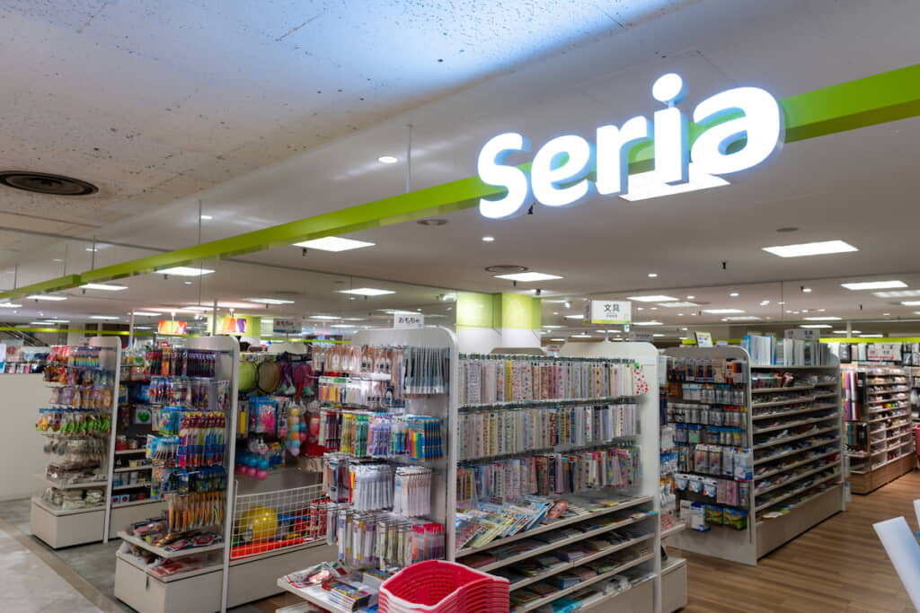 100円ショップに入るとそこには……