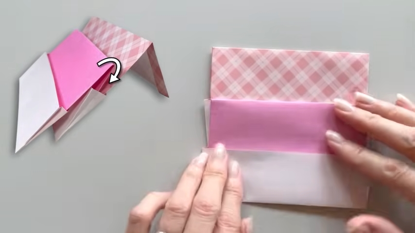 ポケットに差し込むだけなので簡単