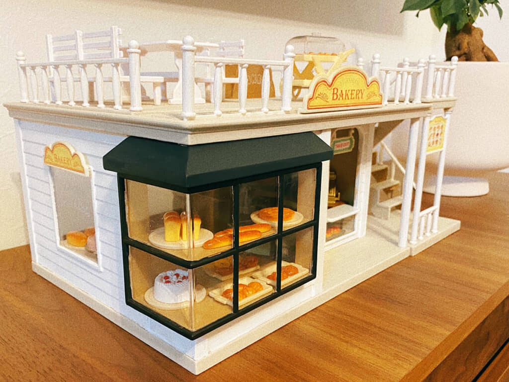 真っ白な外壁がおしゃれ