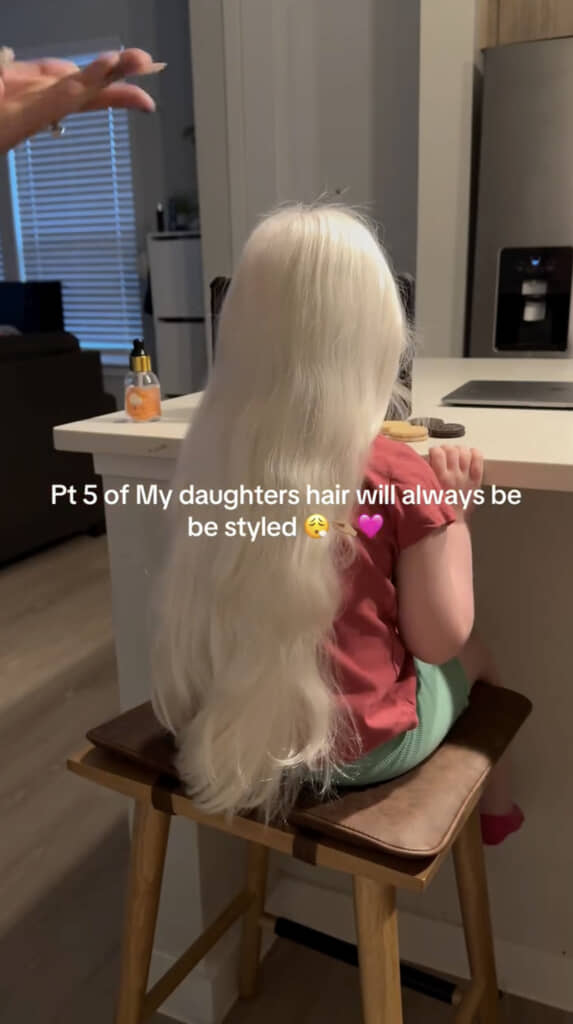 ふわふわのホワイトヘア