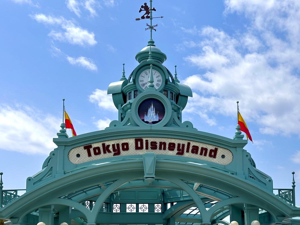 「なんで？」東京ディズニーリゾート、定番メニューの“新発売”に賛否の声　考察も白熱「船乗りたちから伝わったとか？」（1/3） | ディズニー ねとらぼ