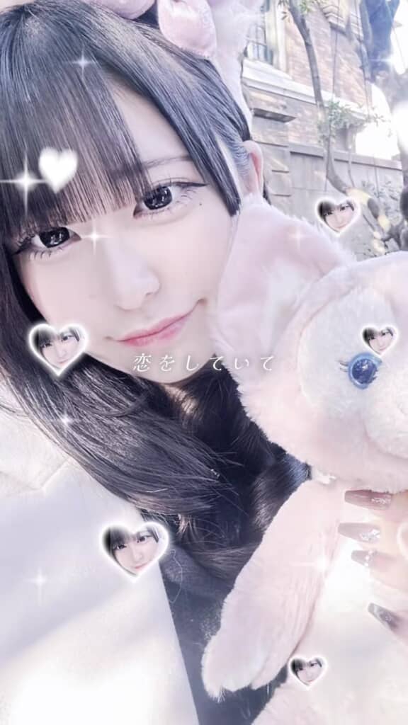 垢抜けた女性（前髪あり）