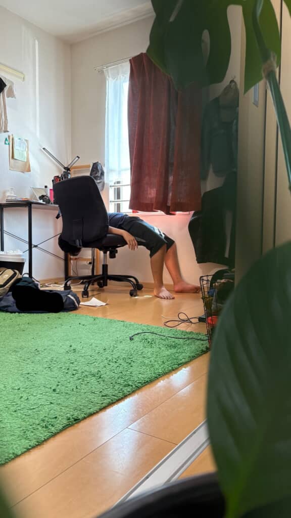 学校初日にテンション上げすぎてしまったようです