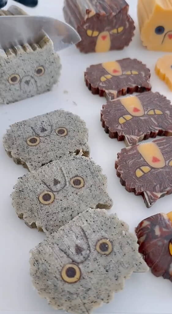 サクサクとカットする工程も楽しい