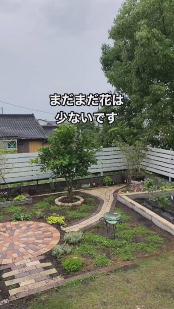 かわいいレンガの道