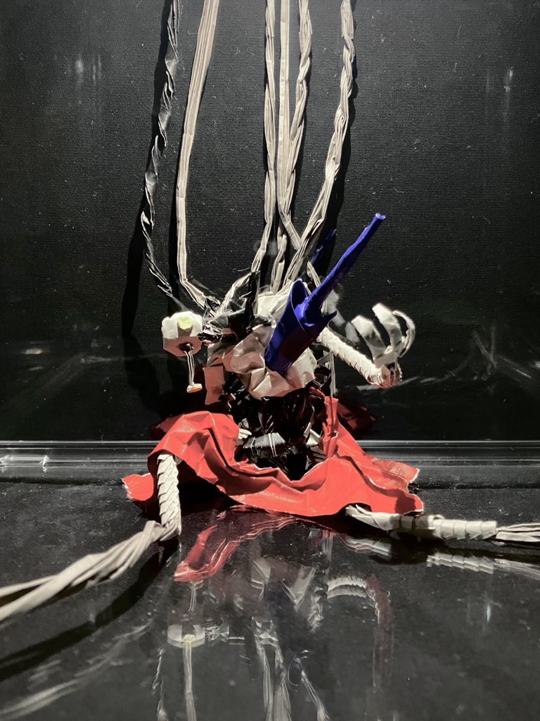 「『PLUTO』よりブラウ1589をおりがみで折りました」