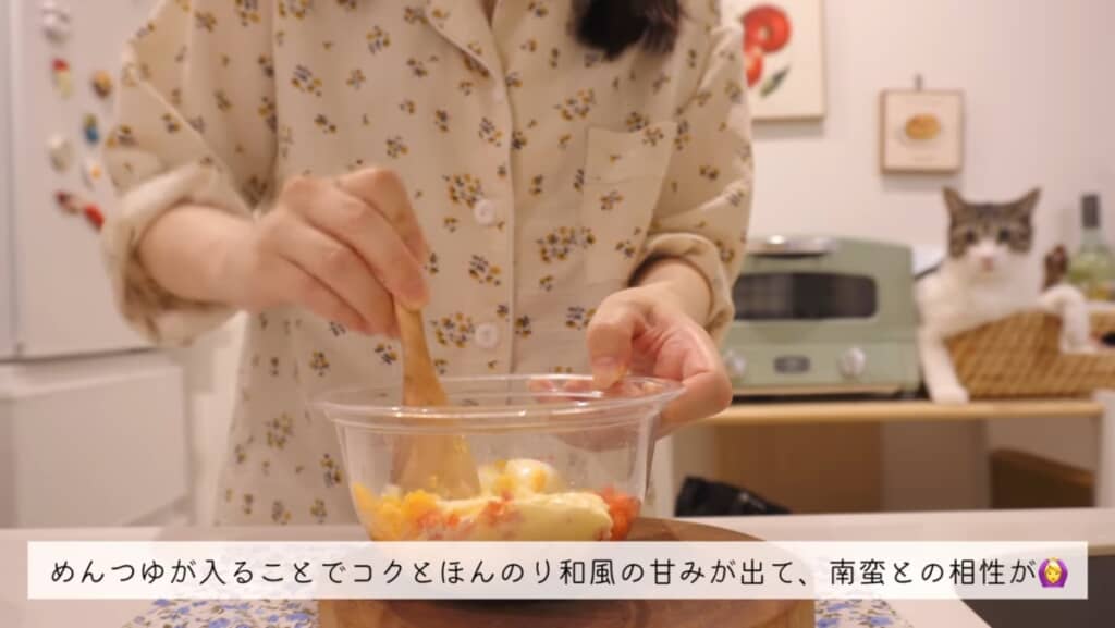 めんつゆを入れるとチキン南蛮と相性抜群！