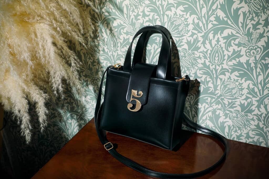 TNEWTIES 5th Anniversary Special Bag Book