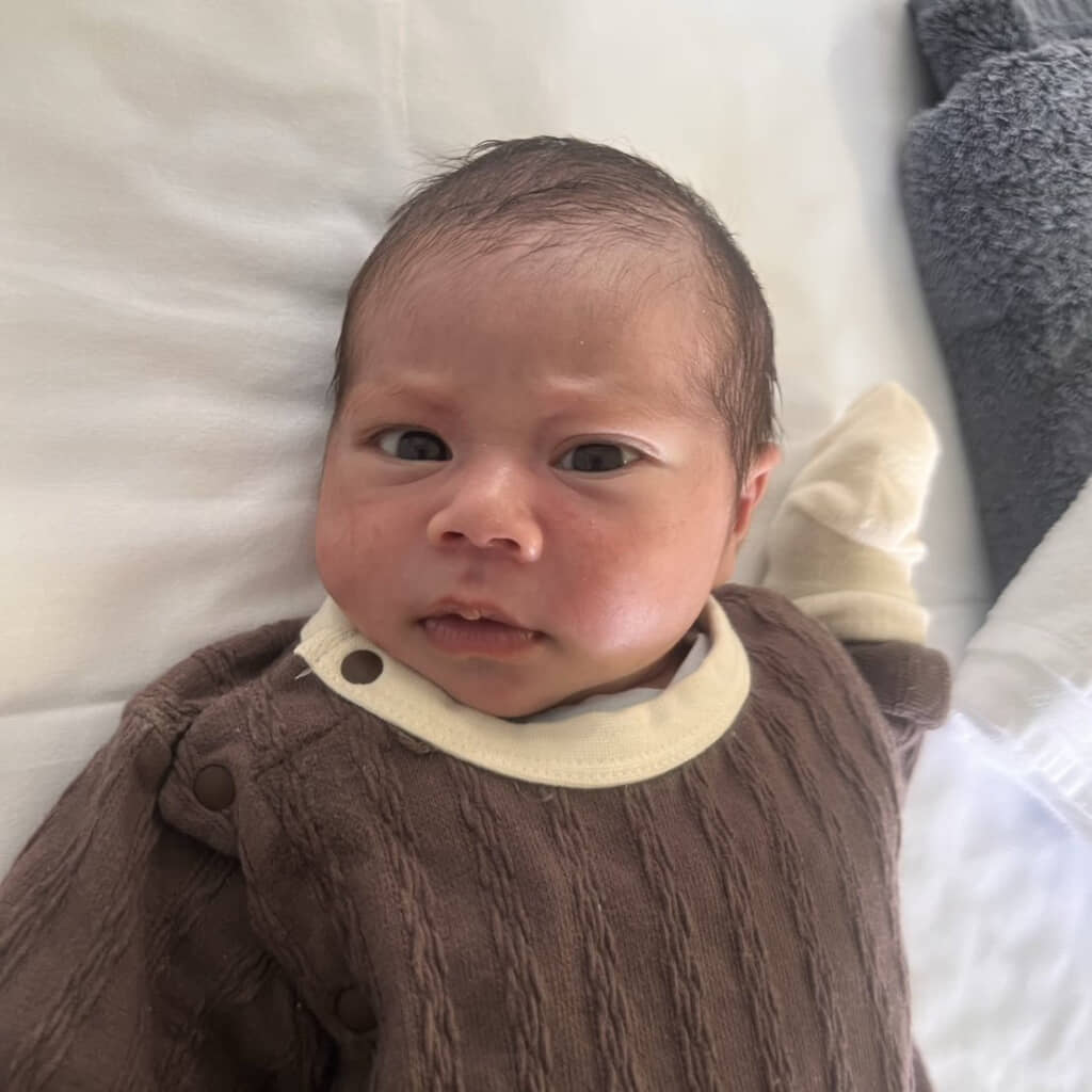 生後2週間の長男くん