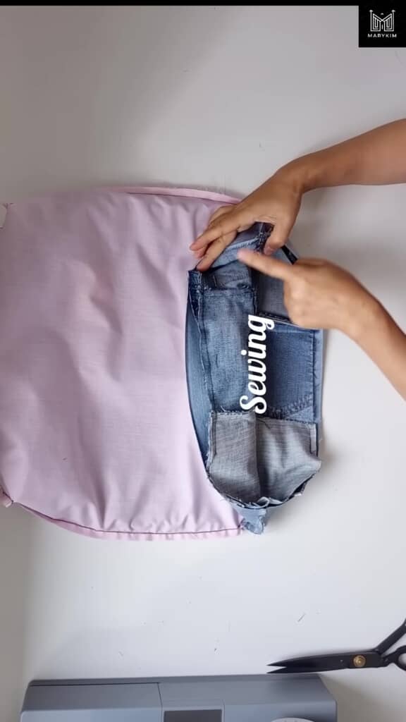 表袋と裏袋を縫い合わせるところ