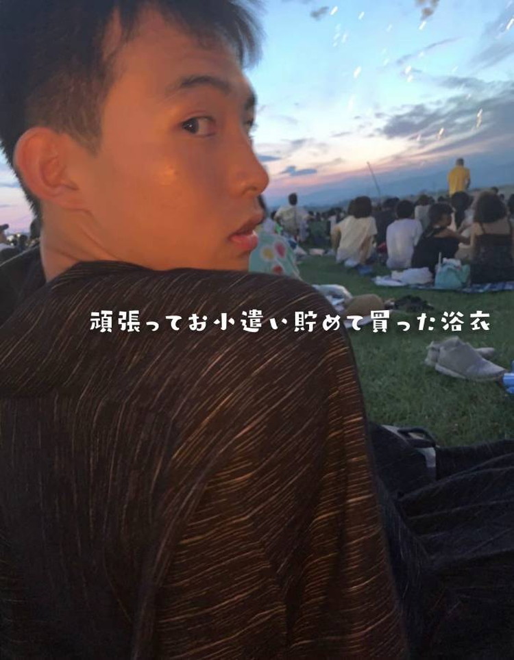 お小遣いを貯めて買った浴衣です