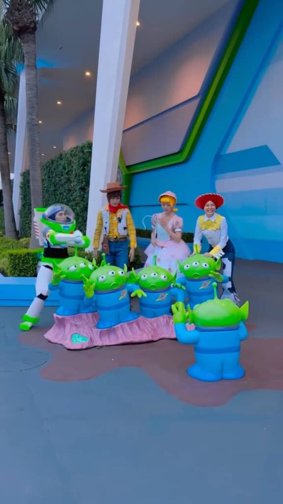 エイリアンたちと遭遇