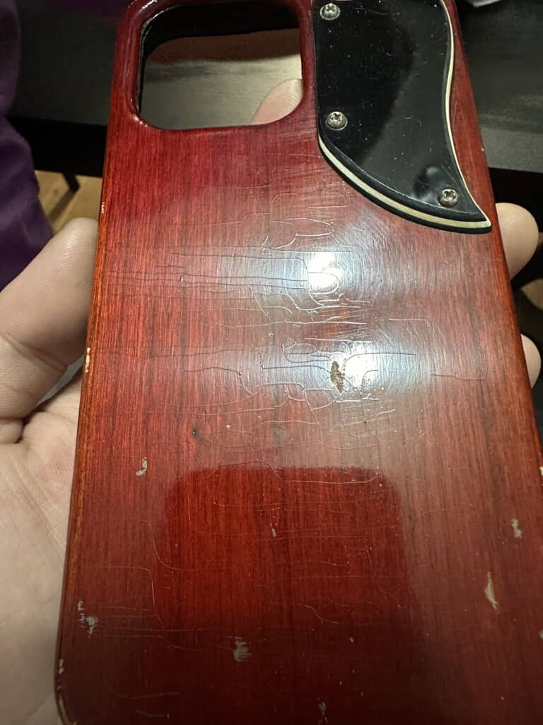 ウェザーチェックなどヴィンテージギターの風合いを完全に再現