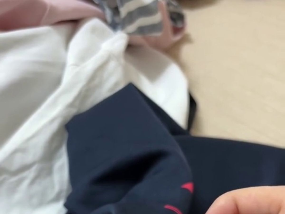 洗濯物をつかんだら→手にフニャっと違和感が……　まさかの付着物に大絶叫「もはや笑うしかない」と100万再生 | ライフスタイル ねとらぼ