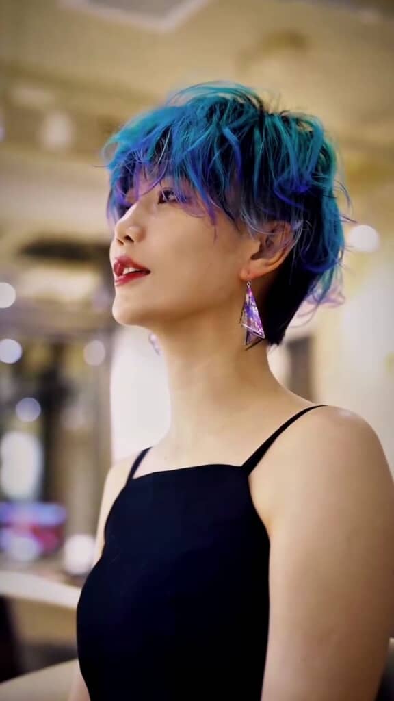 自毛の黒は影に