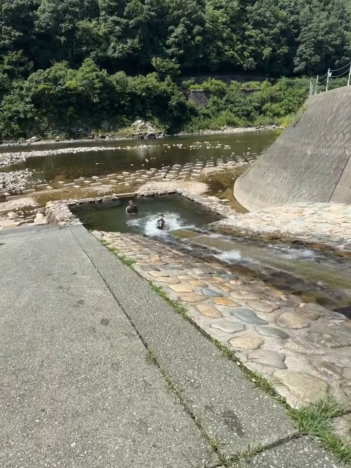 水しぶきが涼しげですね