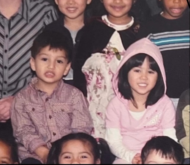 幼少期のアルバムに写っていた2人