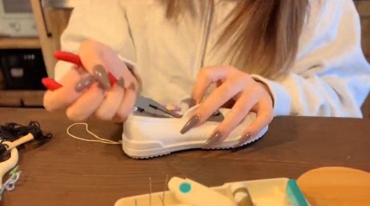 硬い生地で大変そう