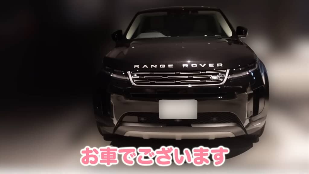 板野友美の愛車「レンジローバーイヴォーク」