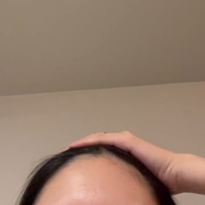 前髪を押さえた状態からスタート