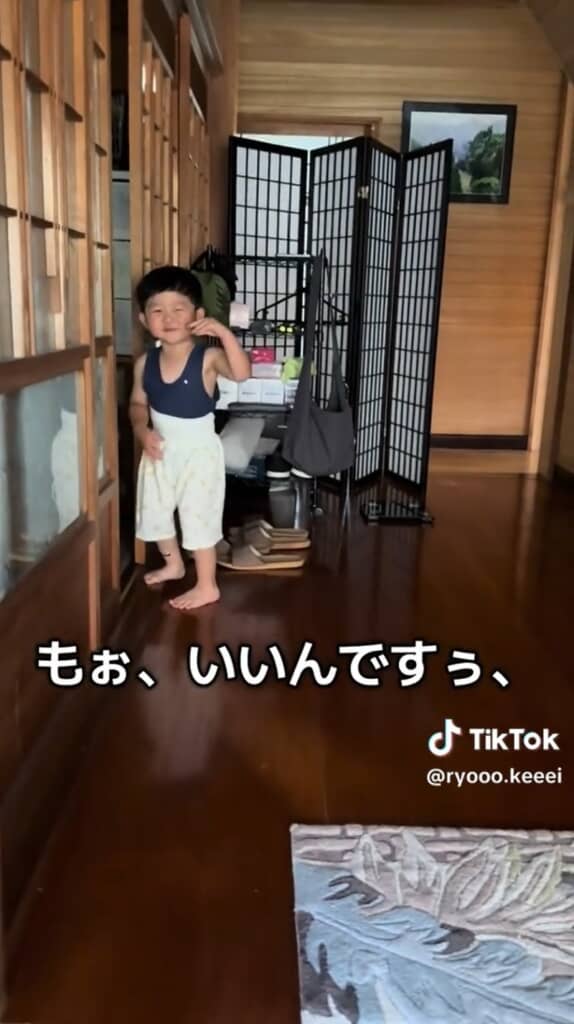 パパが帰ってきて嬉しいのは伝わります