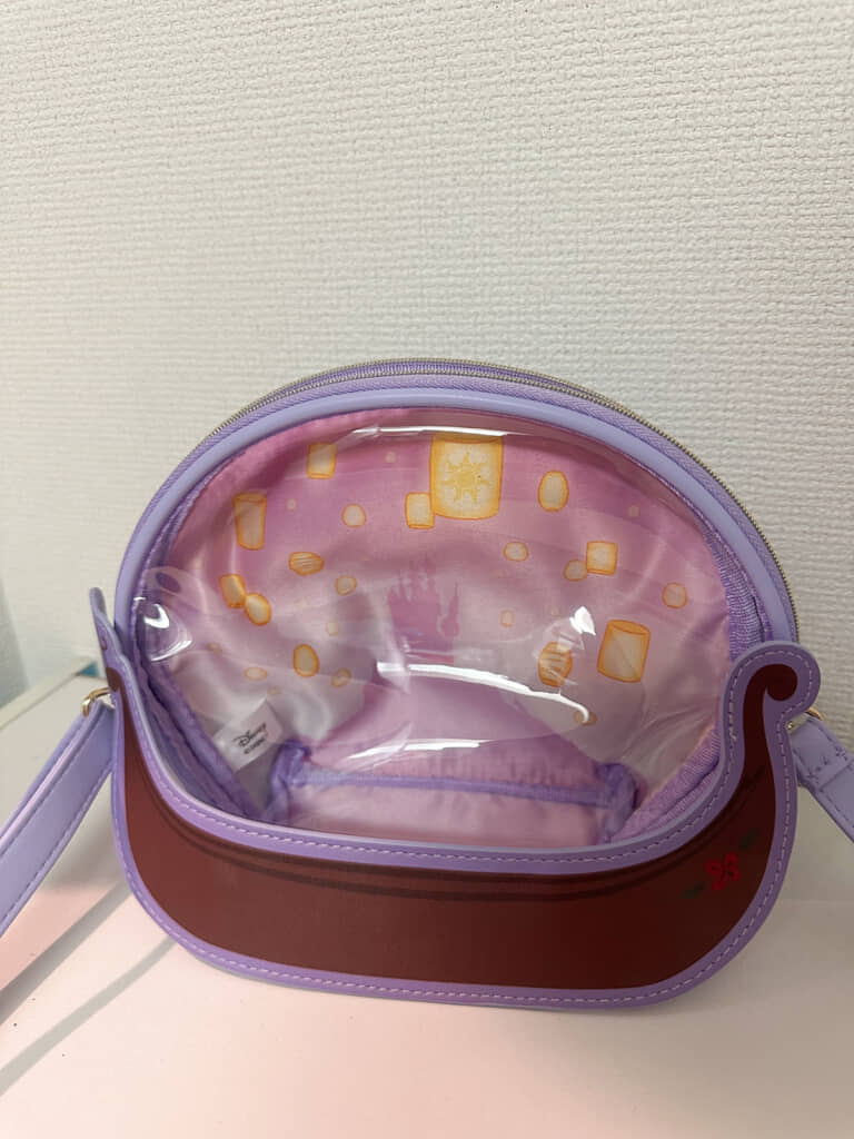 “ラプンツェル”のワンシーンを再現できるポーチ