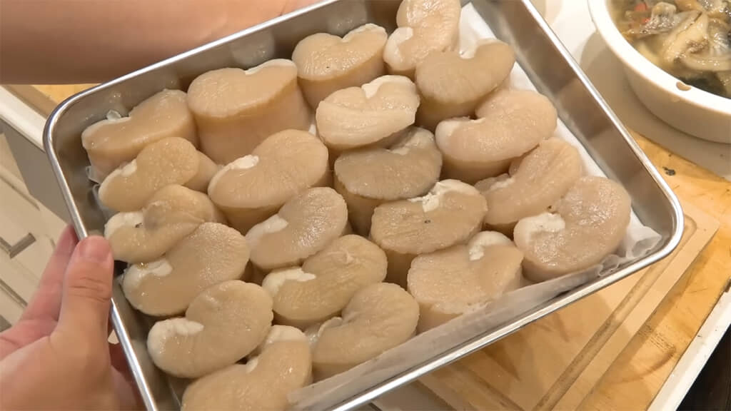 圧巻の量ですが、貝殻と比べると小さく見えてしまいます