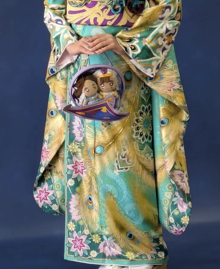 バッグは私物に変えました