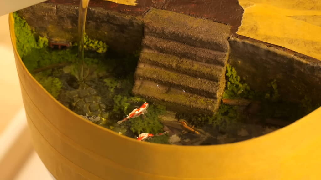 エポキシレジンで池を作る
