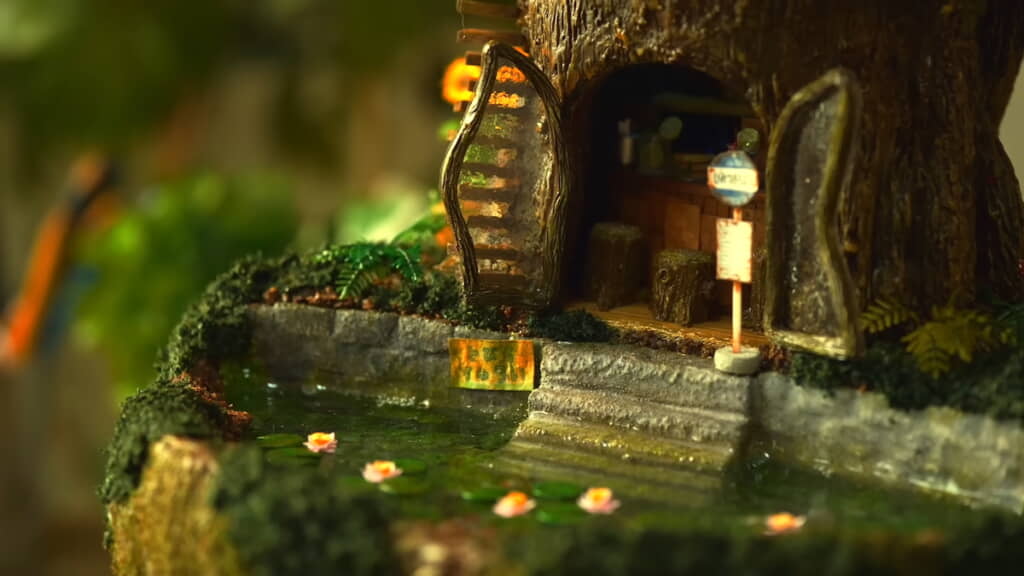 入り口に船が停まる停留所も