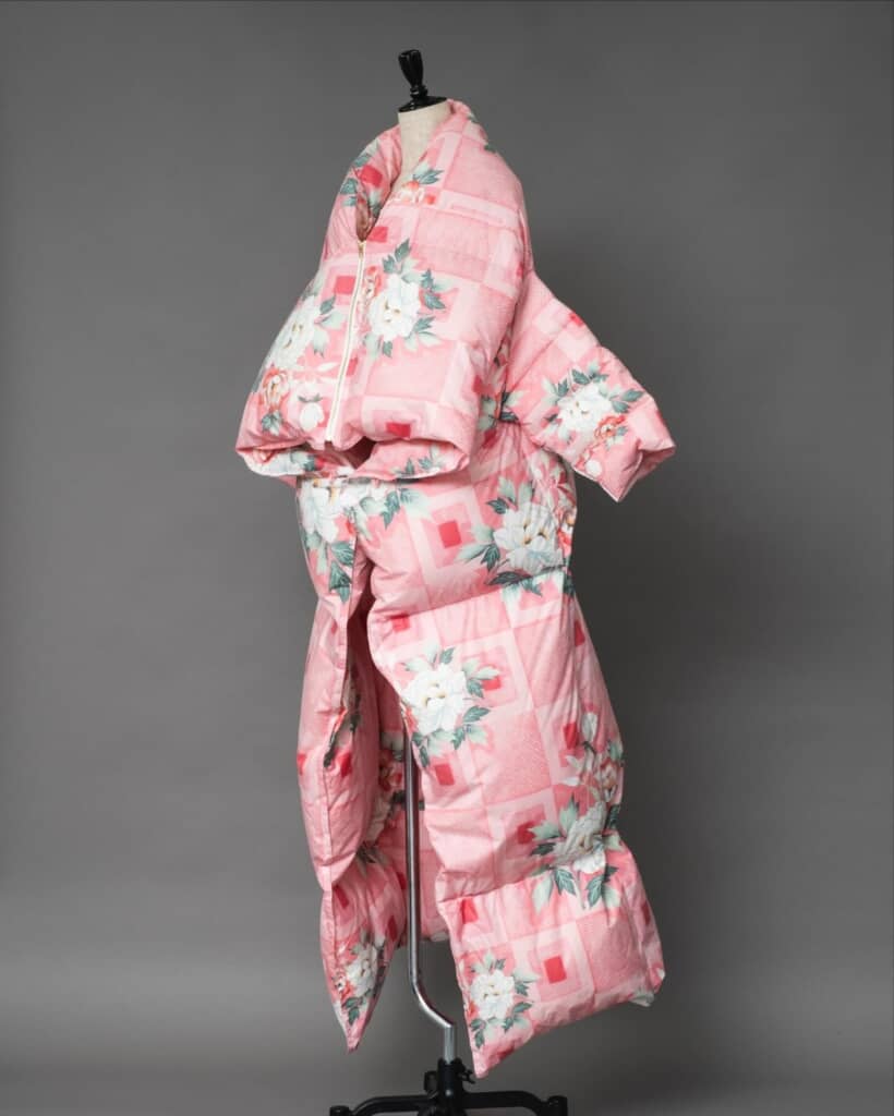 カバーをはずすと違った雰囲気に