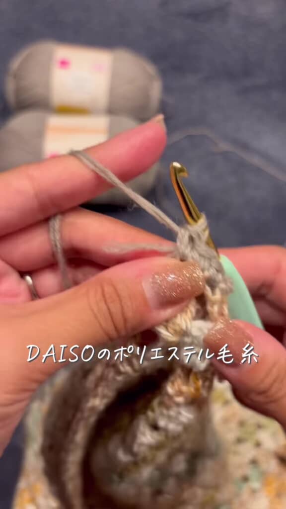 リブを編む様子