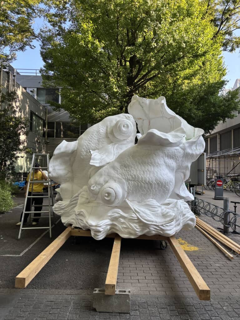 泳ぐ金魚の原型が完成