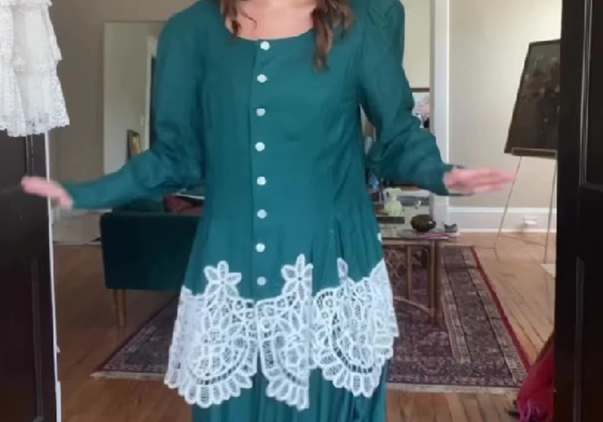 リサイクルショップの店員「面白いワンピースだね」→プロがリメイクすると……　430万再生の掘り出し物に「天才だ」「まじで完璧」【海外】（1/3） | 女性 ねとらぼ