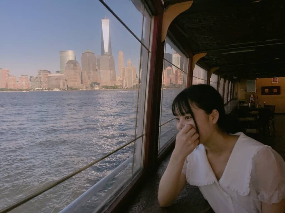 ←初アメリカ旅行中の私　移住後の私→　「すげぇ」“別人級ビフォアフ”が1450万表示「環境は人変えるよね」（1/3） | ライフスタイル ねとらぼ