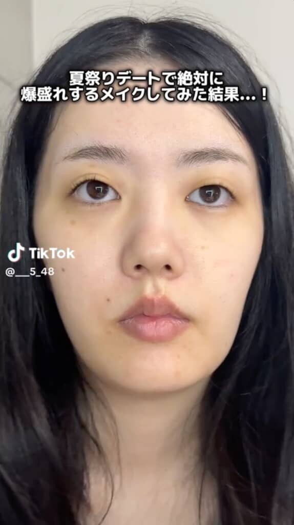 スッピンは目鼻立ちのハッキリした顔立ちですね