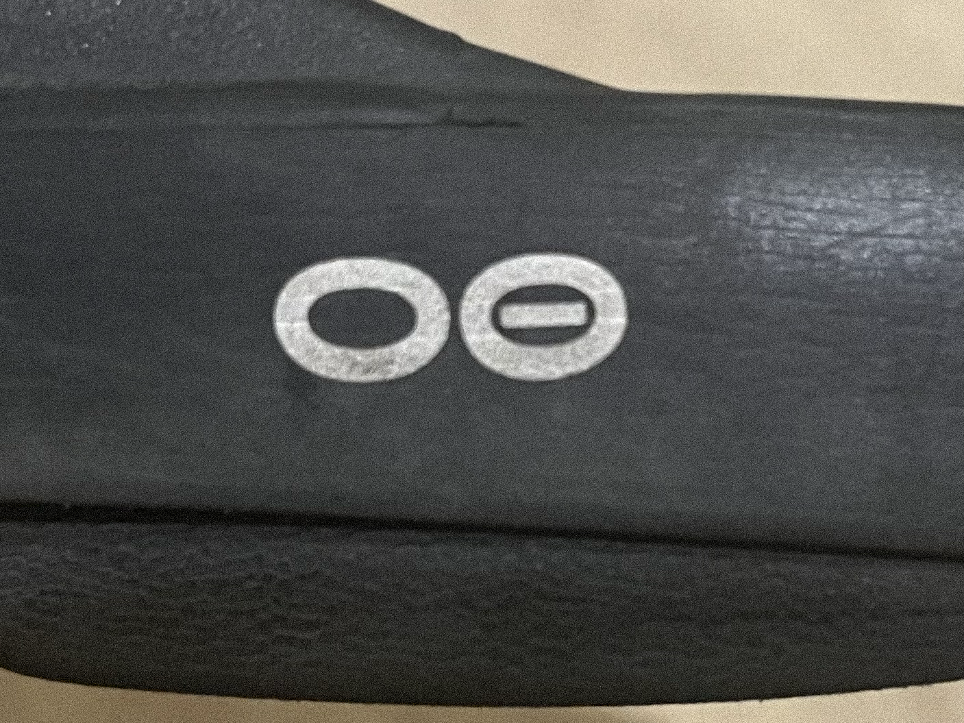 「このサンダル以外履けなくなりました」 OOFOS(ウーフォス)の“リカバリーサンダル”が大人気 「余裕で1万歩歩けます」「夏はずっとこれでいい」(1/2) | シューズ ねとらぼリサーチ