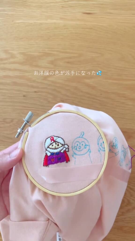 まずはロールパンナちゃんを刺しゅうします