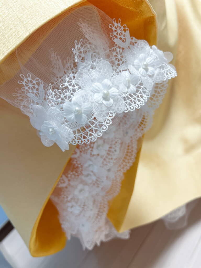 2次元的な広がりがほしくて裾に細工