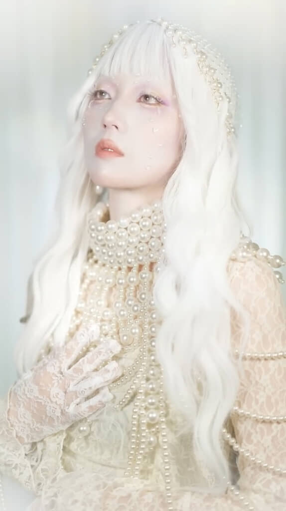 パールコルセットがこんなに似合うとは