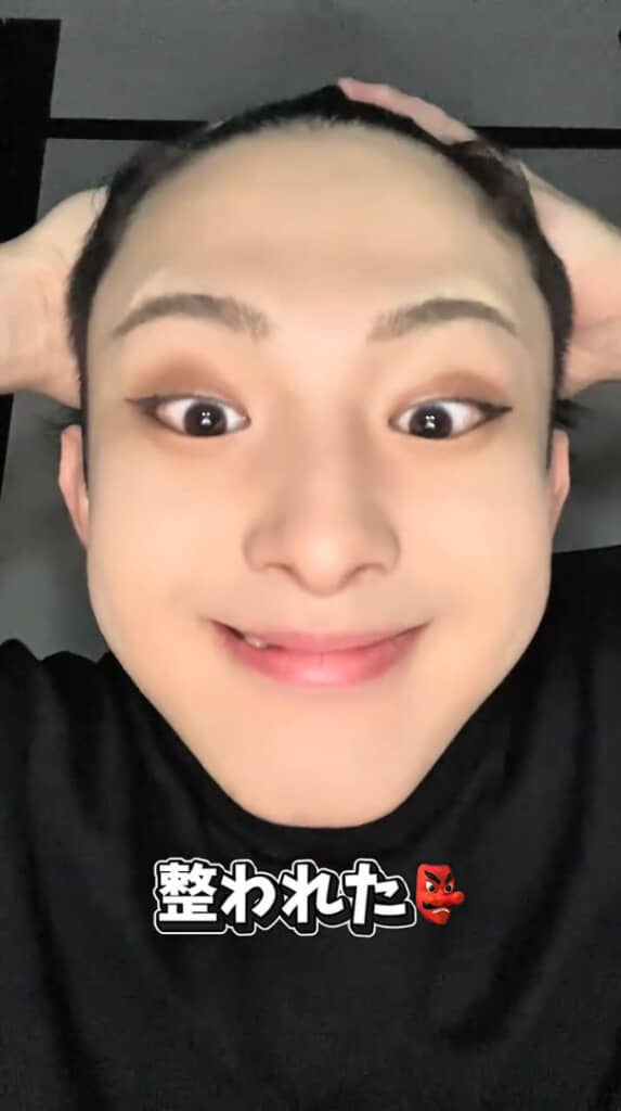 きれいに青ヒゲが隠れています