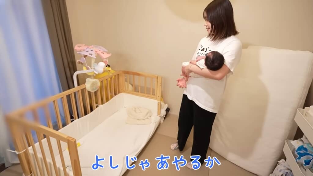 赤ちゃんと一緒に寝るために夫婦が部屋を模様替え